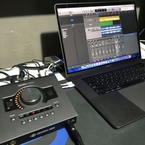 广播：一曲成名是这个时代给的机会，但要学会录音制作