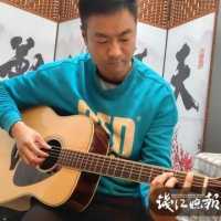 厉害了，杭州这个公交车队，有两名吉他手