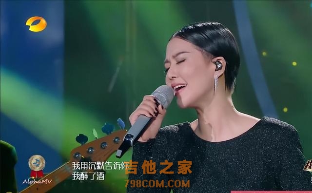 “中国宝藏女歌手”谭维维，从万人唾骂到再度翻红，她经历了什么