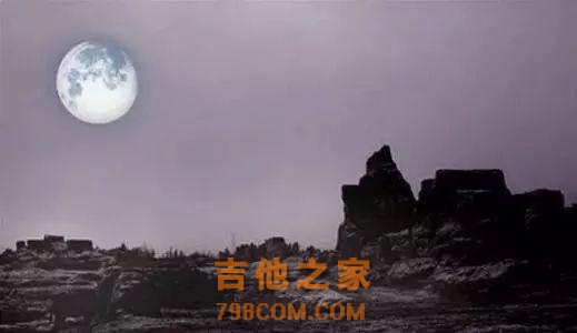 日本民谣《荒城之月》，苍凉且凄美