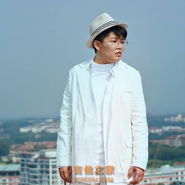 32岁歌手沈妙极淋巴癌去世！脖子肿大疼痛难忍，最后露面笑容灿烂
