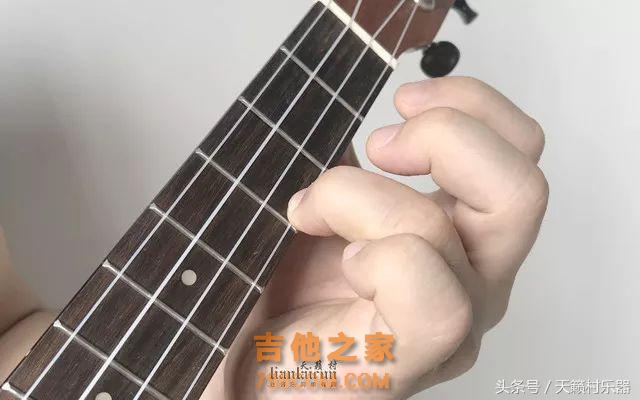 学尤克里里的5个按弦要点，你知道吗？