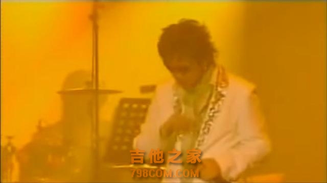 一个“过气”歌手，值得那么多人来听演唱会吗？值得
