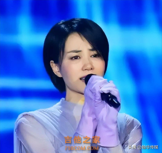 华语乐坛八大殿堂级女歌手：韩红进不了前五，徐小凤屈尊第二