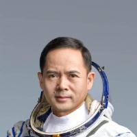 放弃歌手梦想的他将在太空歌唱