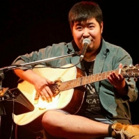 歌手宋冬野欲复出，偷摸演出遭人举报，劣迹明星真的不值得原谅？