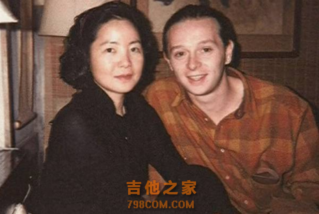 歌手邓丽君：去世27年，男友保罗再婚生子，弟弟的坚持让人感动