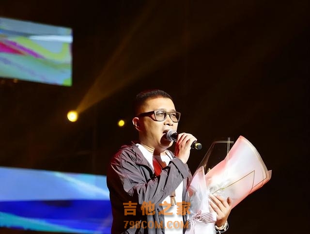 一夜成名却“突然消失”的10位歌手，有人去世，有人进精神病院