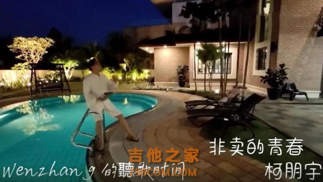 还记得上过春晚的歌手文章吗？曾被封杀，今定居新加坡住豪华别墅