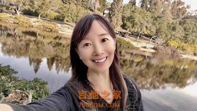 美女儿媳产女！香港知名玉女歌手升级做婆婆，嫁日本人连生仨儿子