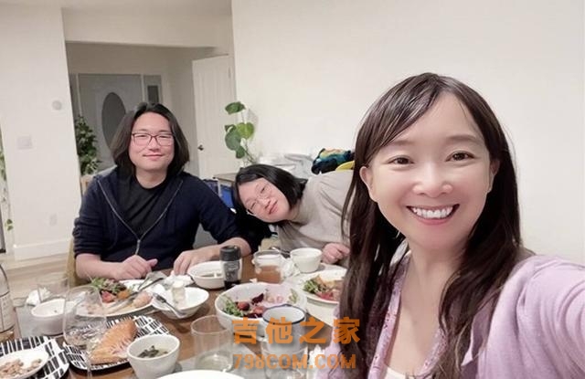 美女儿媳产女！香港知名玉女歌手升级做婆婆，嫁日本人连生仨儿子