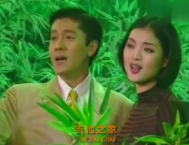 歌手白雪，曾七次登上春晚，二婚嫁小8岁老公，今事业爱情两头旺