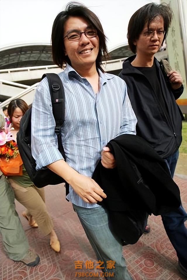 出道凭借一首歌就红极一时，之后却“突然消失”的歌手，个个经典
