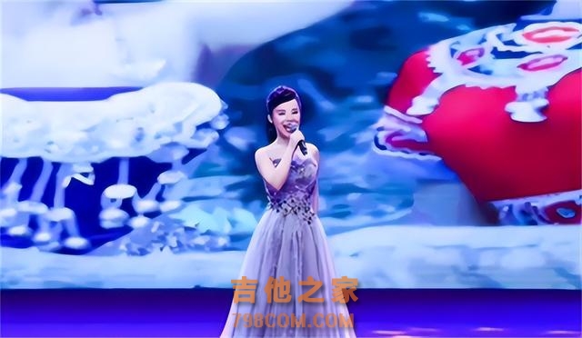“盲人歌手”刘赛：成名时拒绝抛弃农村丈夫，如今丈夫成她的骄傲