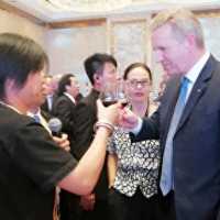 征集贵州涉黑歌手“野马”违法犯罪线索，有人投案自首，参与经营的会所曾因有客人吸毒被停业