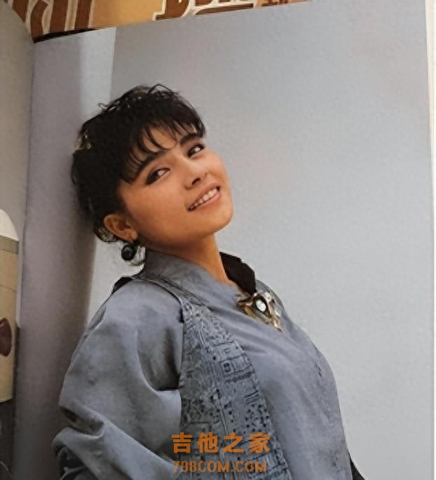60岁歌手千百惠：曾从何静手里抢走丈夫离婚后儿子是她最大依靠