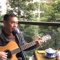 一个50岁老男人坚持喜欢吉他的理由
