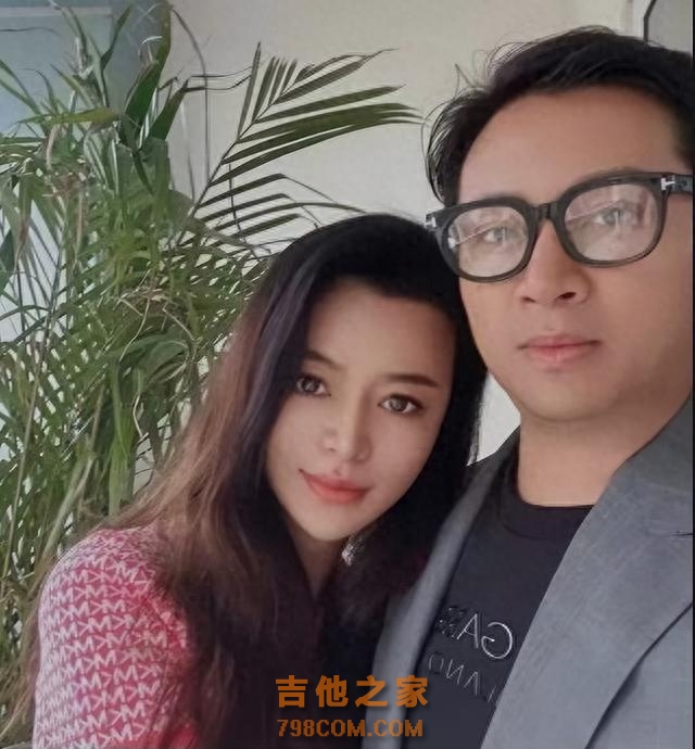 狗血且真实，双方各执一词，又有人来举报歌手罗中旭婚内出轨了