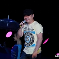 刀郎，一个“三俗”歌手而已，让人直犯恶心！