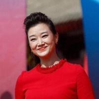 事实证明，销声匿迹的歌手宋祖英，已然走上了另一条大道！