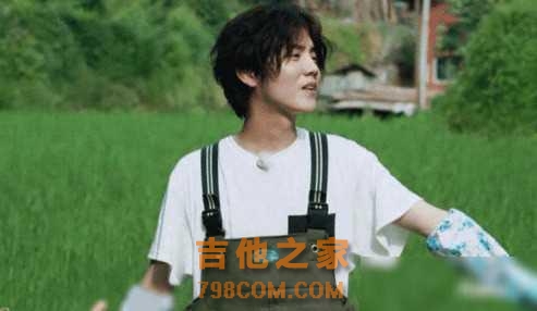 自称是当红歌手,却没有一首代表作,这8位歌手真敢说