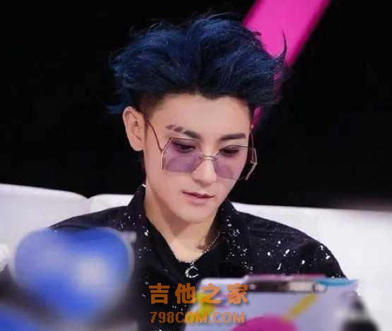 自称是当红歌手,却没有一首代表作,这8位歌手真敢说