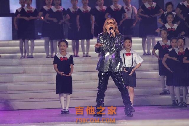 90年代内地当红歌手现状:解晓东成人生赢家,屠洪刚“夕阳红”