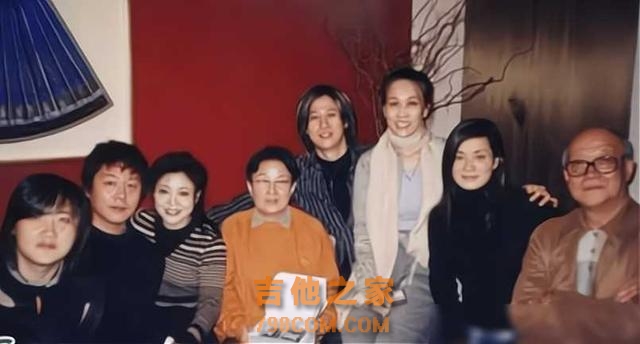 《歌手2024》难产,大咖请不动,糊咖抢着上,曲库不丰富劝退