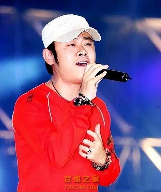 盘点10位在国外获奖的中国歌手，好声音周深上榜，刀郎位列其中