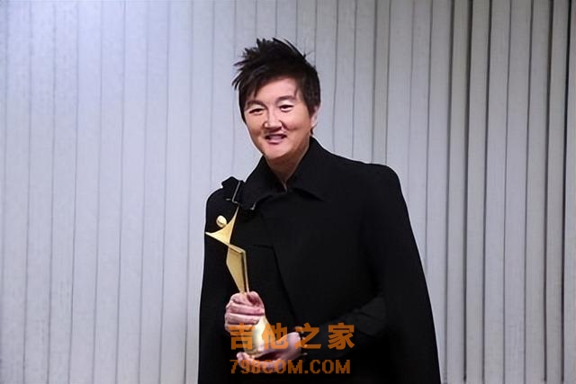 盘点10位在国外获奖的中国歌手，好声音周深上榜，刀郎位列其中