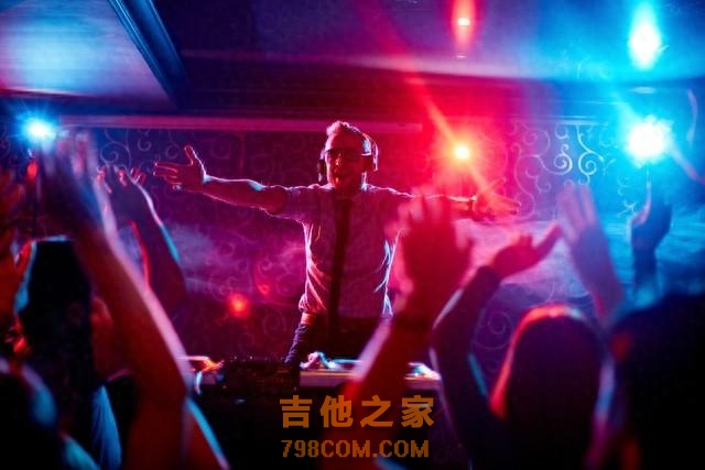歌手十大神级现场震撼业手！听了让人惊叹不已！
