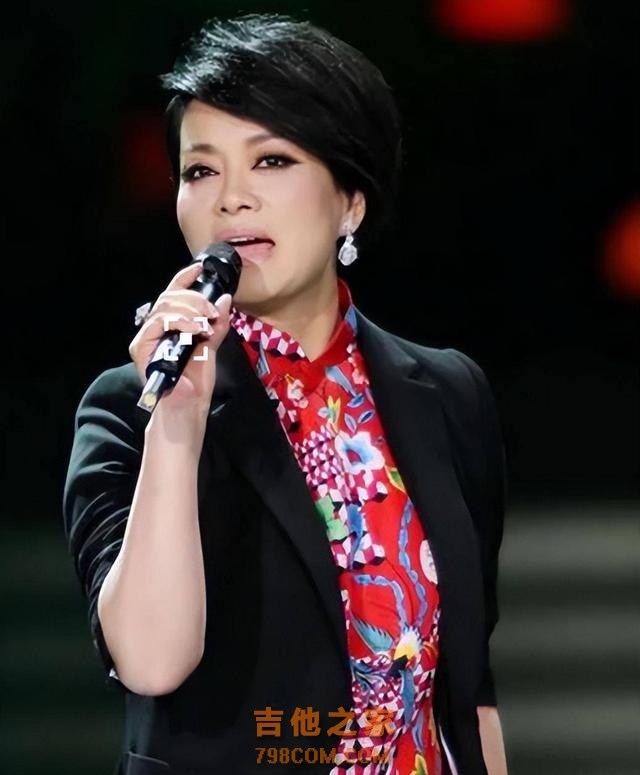 歌坛九位唱功最出色的歌手，王杰的遗憾最令人惋惜，那英争议最大