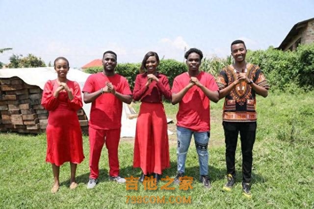 恭贺新禧！卢旺达青年歌手唱中国歌广受欢迎