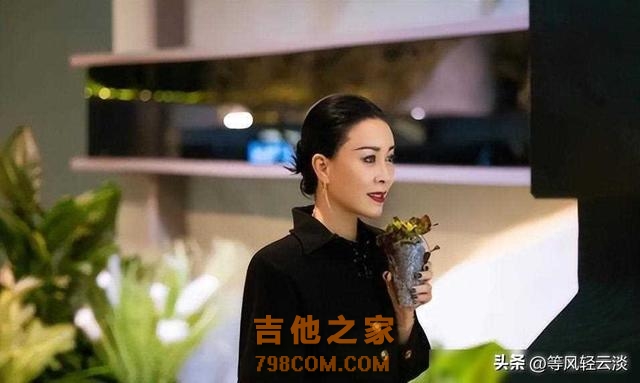 歌坛唱功最佳的9位歌手,王杰遗憾落选,那英备受争议。