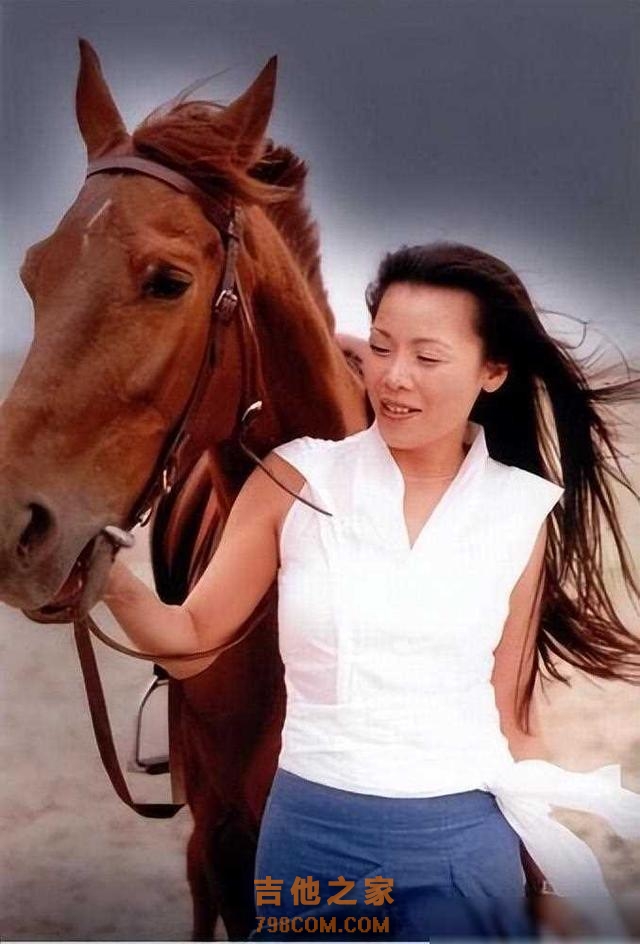 5位“消失”的顶流女歌手,如今境况差距大,有人落魄,有人幸福