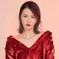 从穷困酒吧歌手到亿万身家，她的音乐之路，从不炒作取得成功