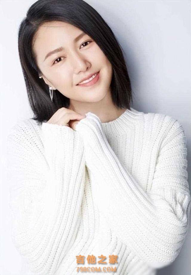 从穷困酒吧歌手到亿万身家,她的音乐之路,从不炒作取得成功