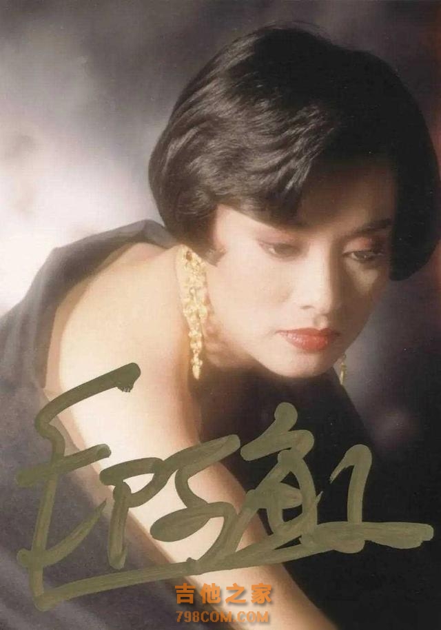 她是著名歌手,39岁才遇到真爱生1双儿女,丈夫爱她给206亿