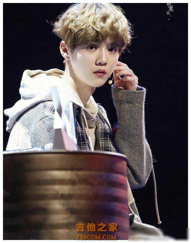 这九位歌手成为内娱最大笑话:乐坛歌神却没有一首成名曲!