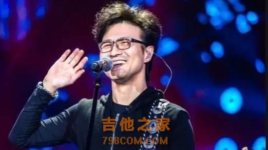 2023年知名度较高的10名歌手及其成名歌曲与评价