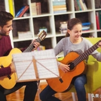 为什么不建议中学生学吉他？