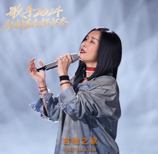 《歌手》第四期：孙楠补位唱《拯救》，汪苏泷居然坐着唱歌