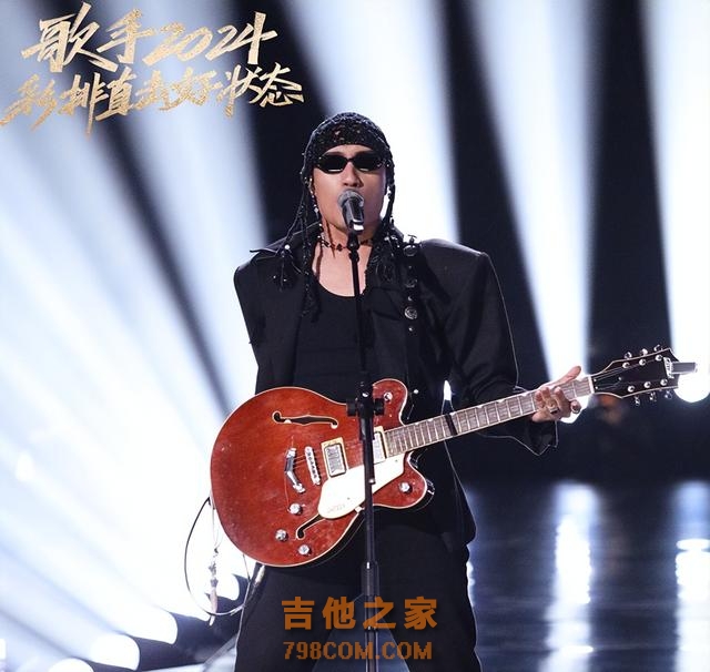 《歌手》第四期：孙楠补位唱《拯救》，汪苏泷居然坐着唱歌