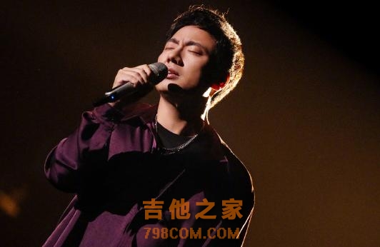 《歌手》第4期：那英跑调排第5，汪苏泷有进步，孙楠补位扭转口碑