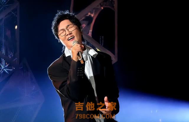 《歌手》第4期：那英跑调排第5，汪苏泷有进步，孙楠补位扭转口碑