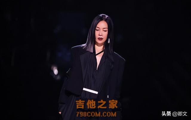 曝歌手2024出场费，亚当62万，最高不是那英，他的费用是亚当4倍