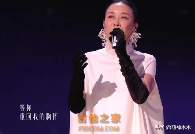 那英被过度高估？《歌手》直播三期还在走音，网友吐槽水平太差