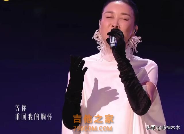 那英被过度高估？《歌手》直播三期还在走音，网友吐槽水平太差