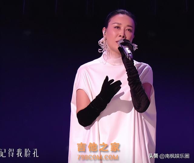 《歌手》人气排名大变，黄宣挤进前三，那英被碾压，第一当之无愧