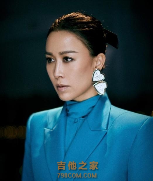 那英艰难挽尊！听完《歌手2024》的现场，这一次输的不只是唱功